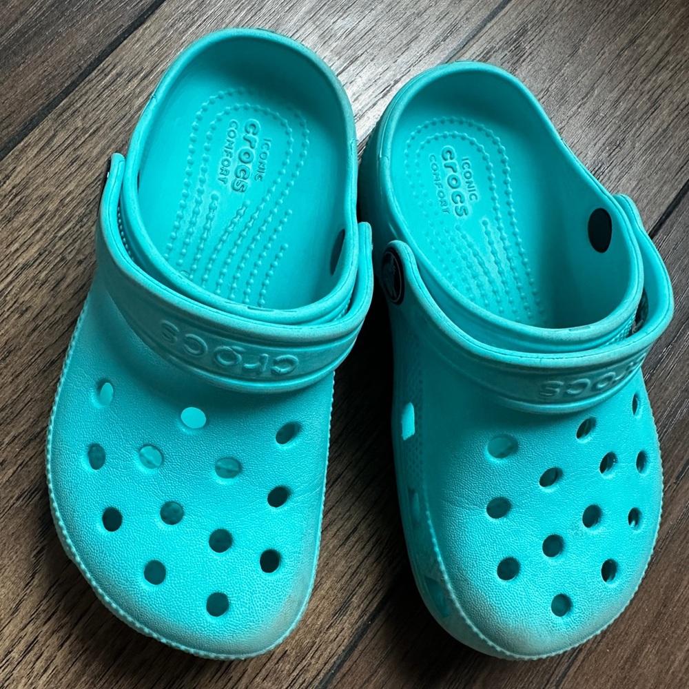 Teal kids crocs size 10